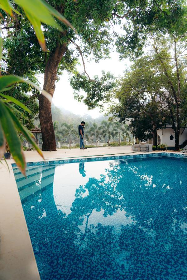 La Cascade Resort 阿西拉帕利 外观 照片